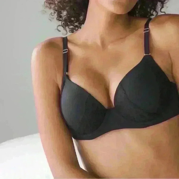 Soma Other - Soma Embraceable Perfect Coverage bra black lace sz 40C